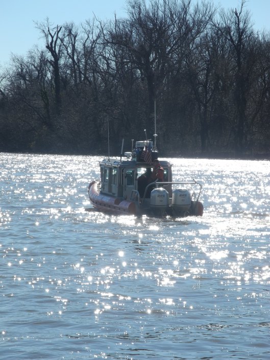 Coast Guard boat sails up the Potomac